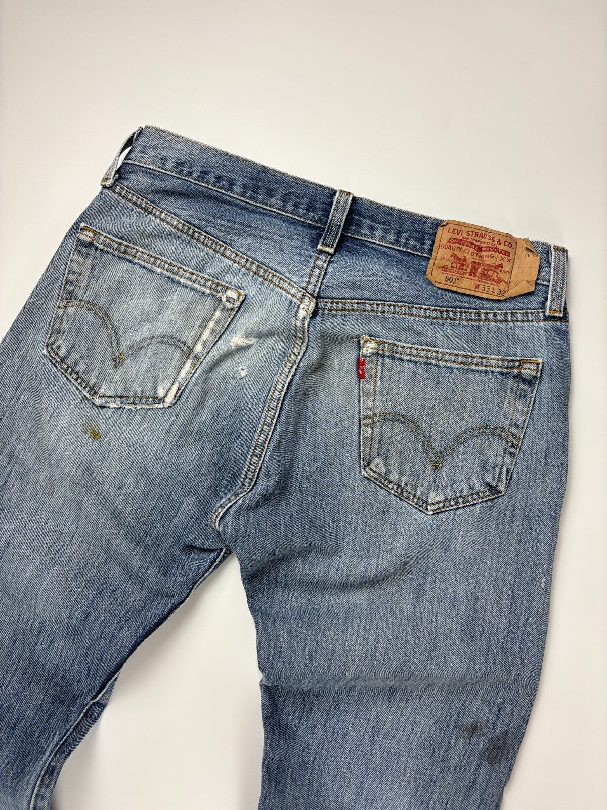 Vintage Levi Distressed Jeans / 501 Straight Fit Medium Wash Bottoms 33x32 Blue