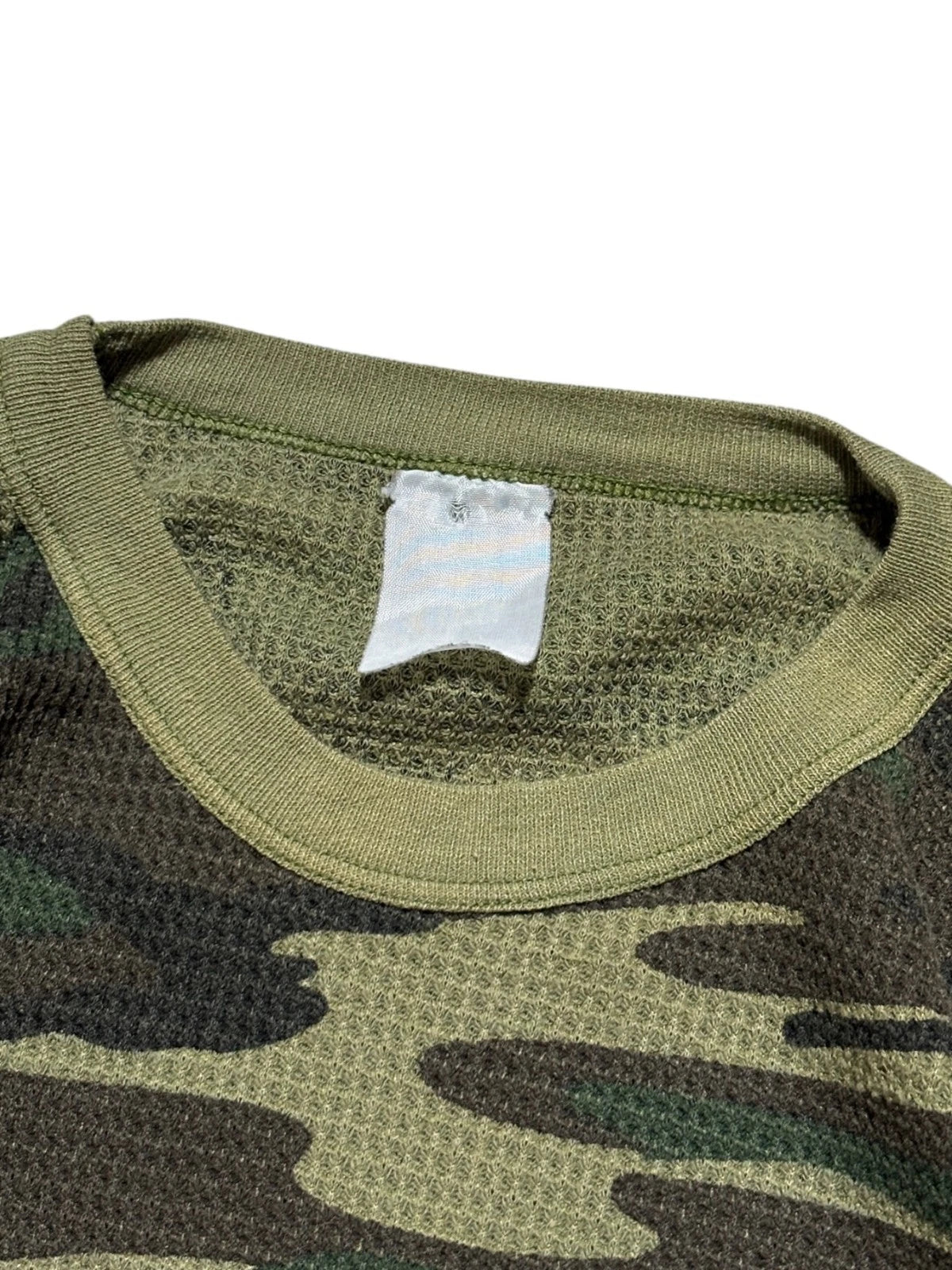 Vintage 1990s Camo Thermal Long Sleeve Shirt - Medium - Green Army