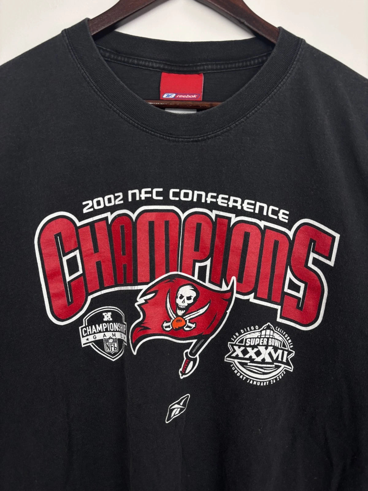 Vintage 2002 Tampa Bay Buccaneers Black T-Shirt - NFC Conference - Size Large