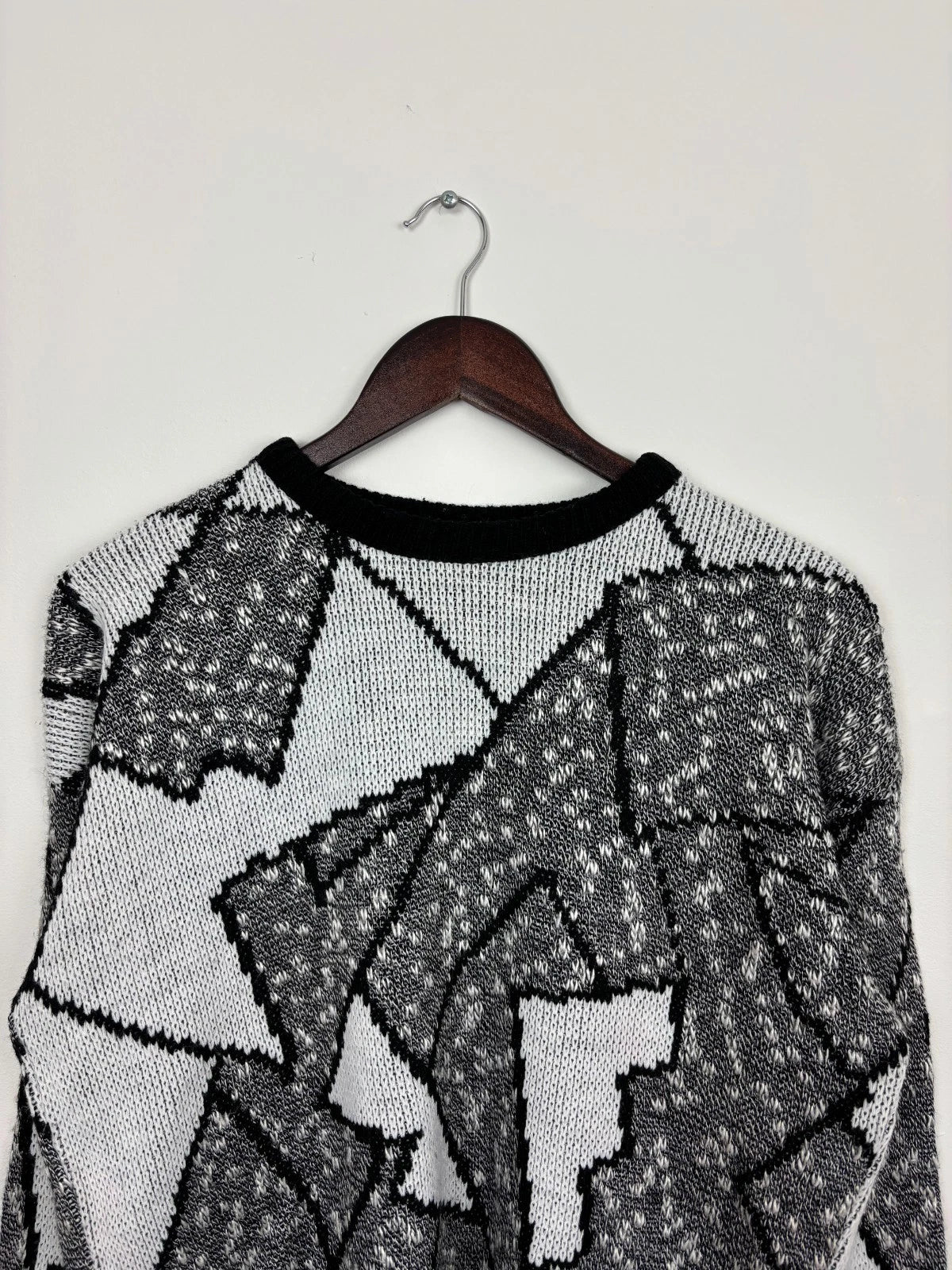 Vintage 1990s Gray Abstract Pattern Knit Sweater - Size Large