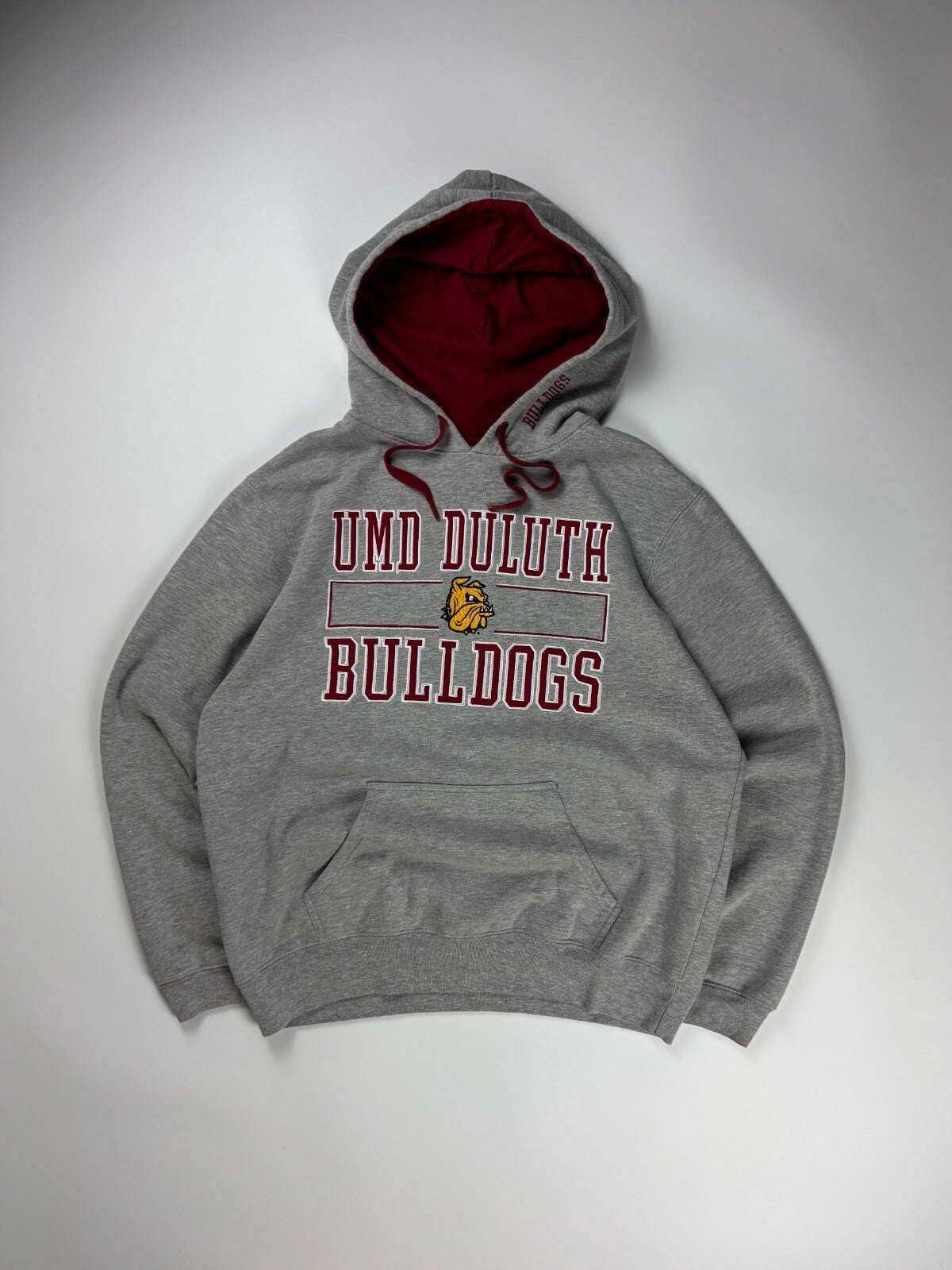 Vintage UMD Duluth Bulldogs Hoodie / NCAA Collegiate Sweater Sportswear XL Gray