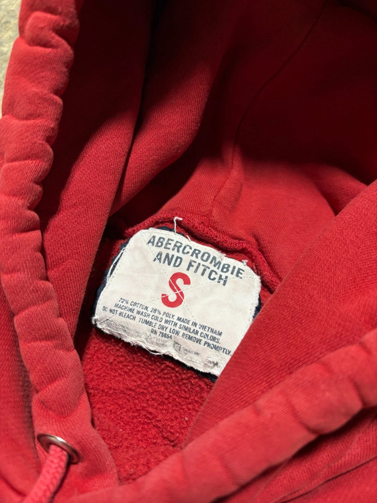 Vintage Abercrombie Hoodie - Y2K Sweatshirt - Size Small - Red