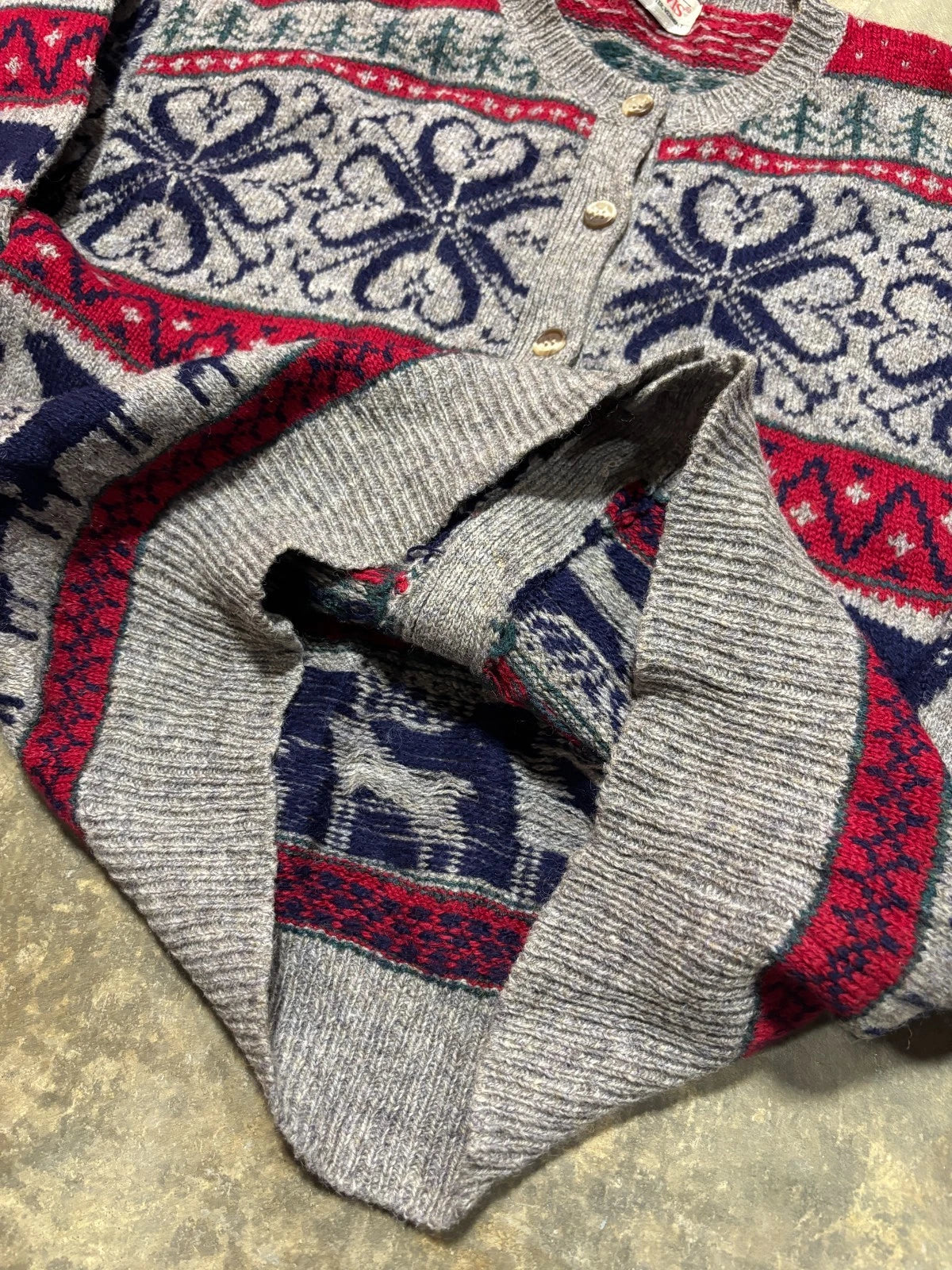 Vintage Orvis Wool Animal Cardigan Sweater / Size Medium / Red & Gray