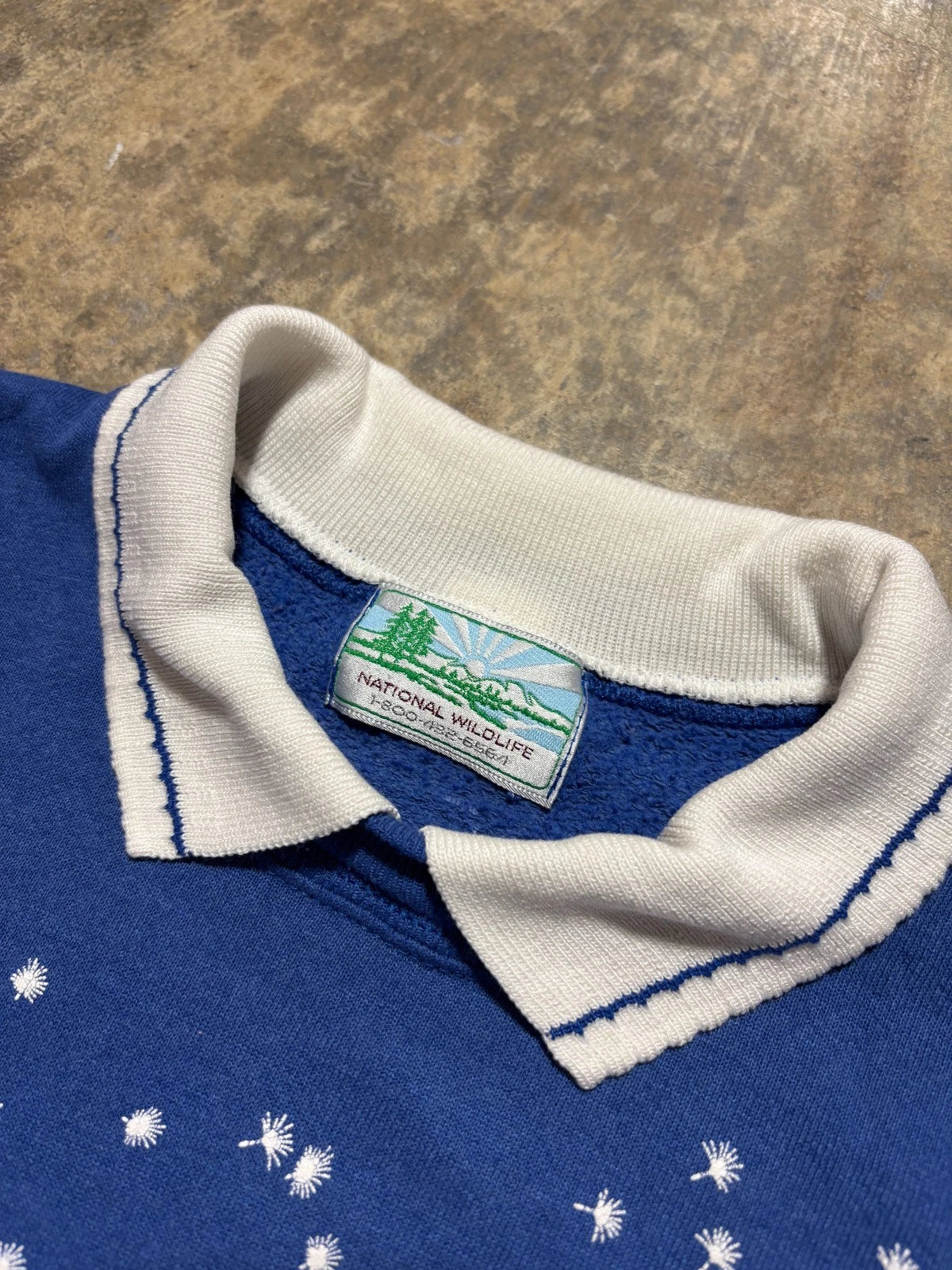 Vintage 1990s Flowers Sweatshirt - Dandelion Graphic Sweater - Size Medium Blue