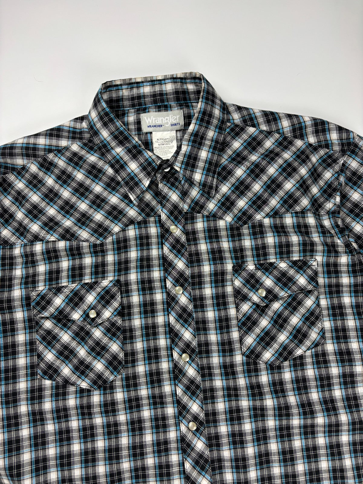 Vintage Wrangler Wrancher Plaid Cropped Button Up Shirt