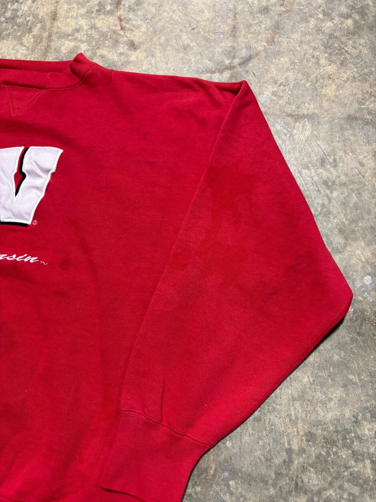 Vintage 1990s Wisconsin Badgers Sweatshirt - NCAA Collegiate Sweater - Size XL