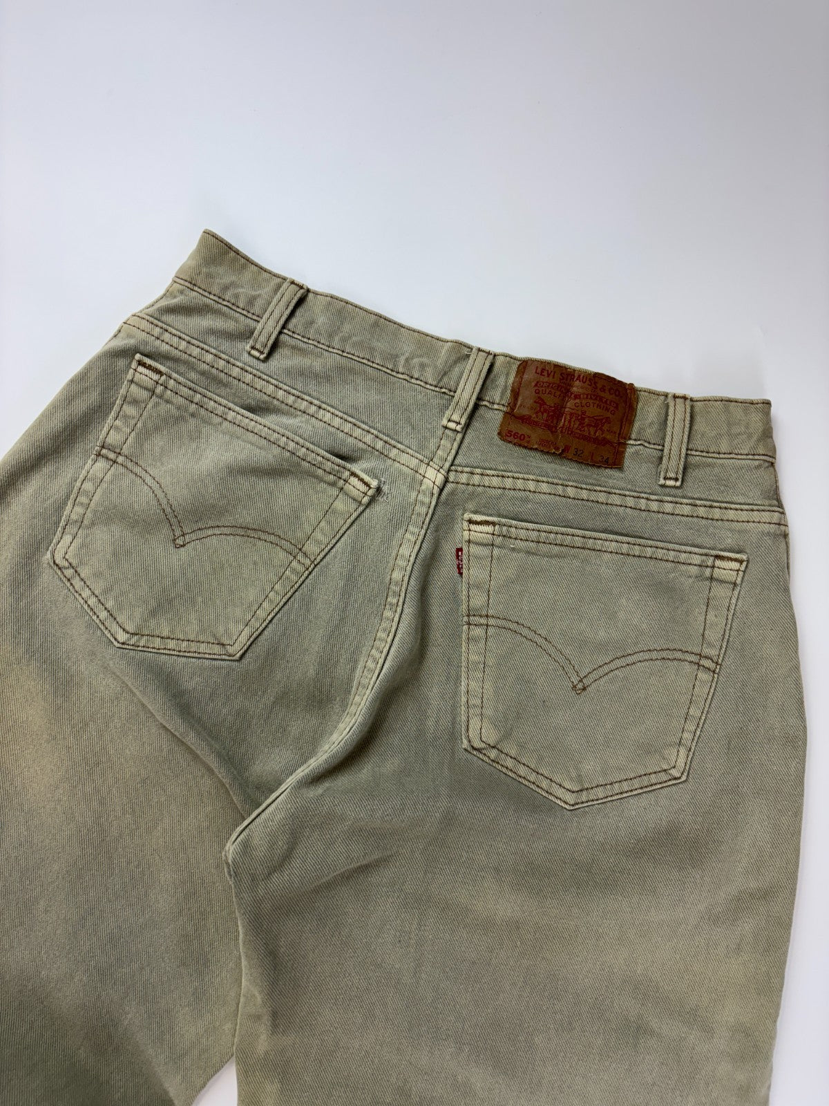 Vintage Levis Loose Fitting Jeans