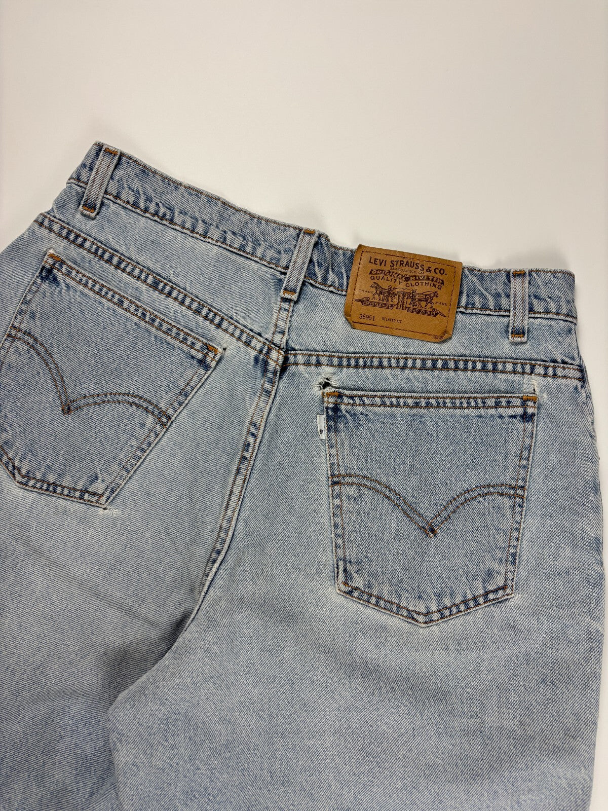 Vintage Levi's 950 Denim Shorts
