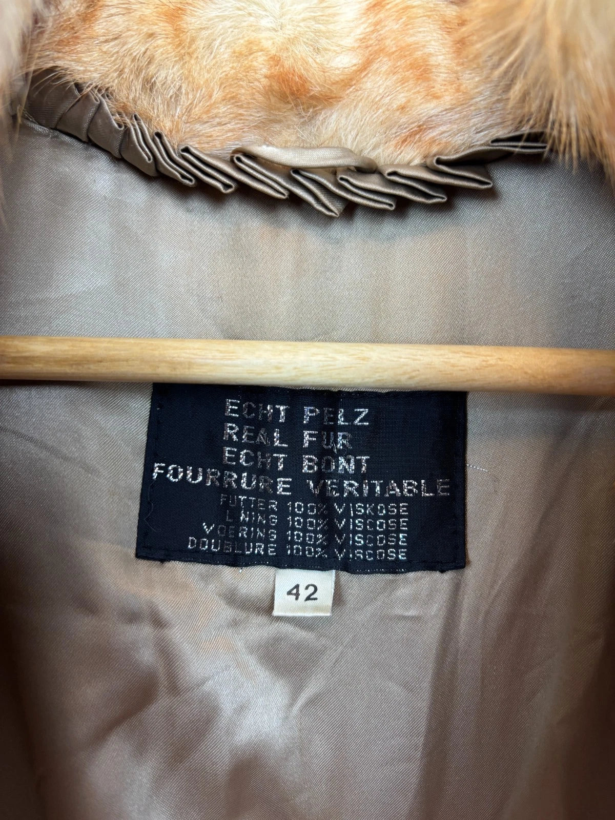 Vintage 1980s Real Fur Coat / Size 42 Medium / 100% Viscose / Orange Fur Coat