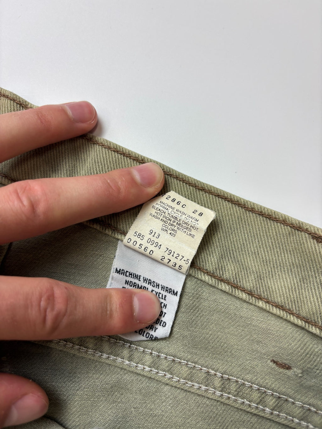 Vintage Levis Loose Fitting Jeans