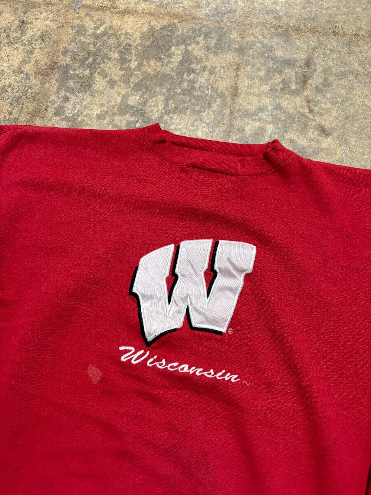 Vintage 1990s Wisconsin Badgers Sweatshirt - NCAA Collegiate Sweater - Size XL