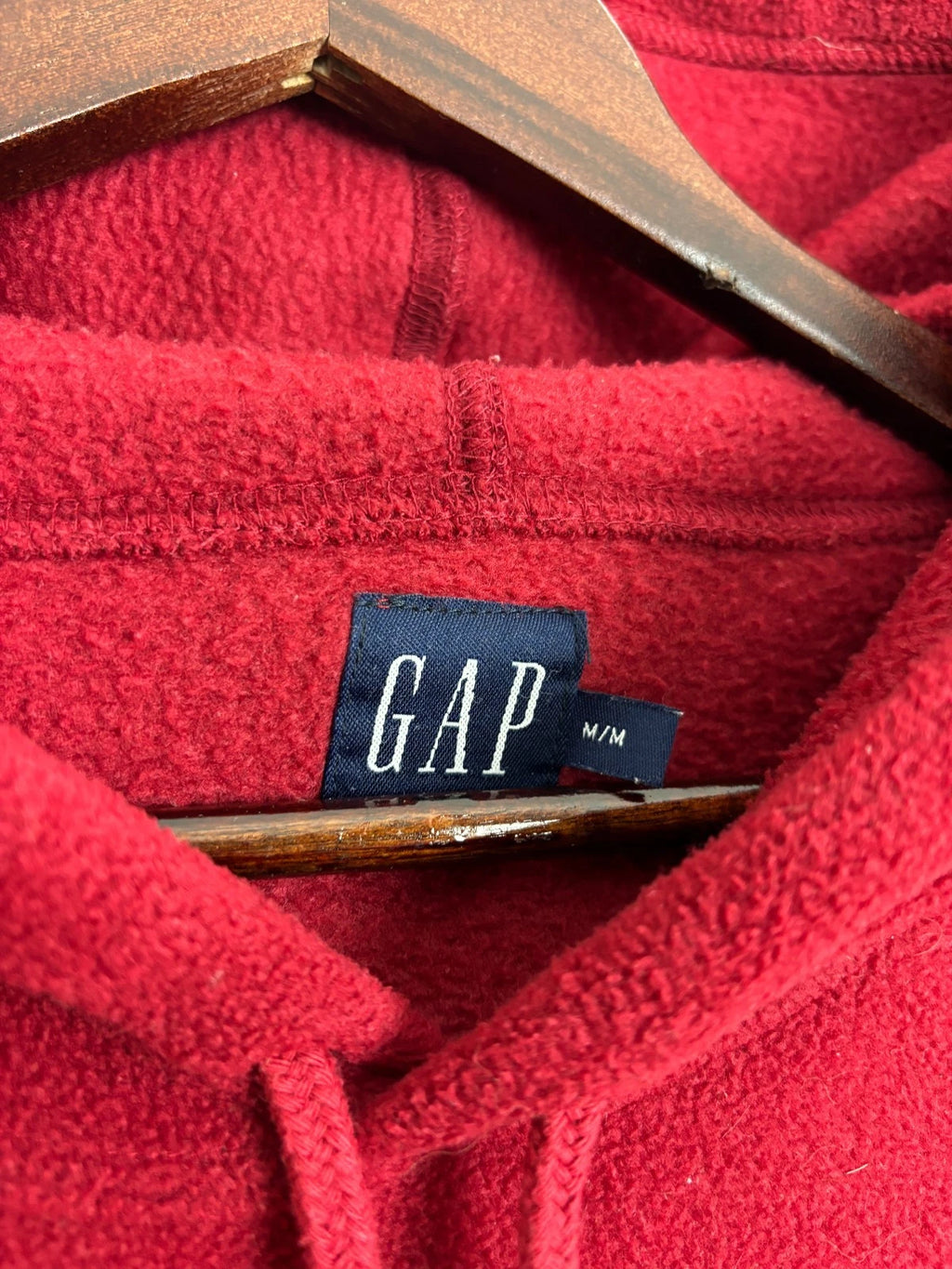 Vintage Red Gap Fleece Hoodie - Medium - Winter Warm & Soft Sweater