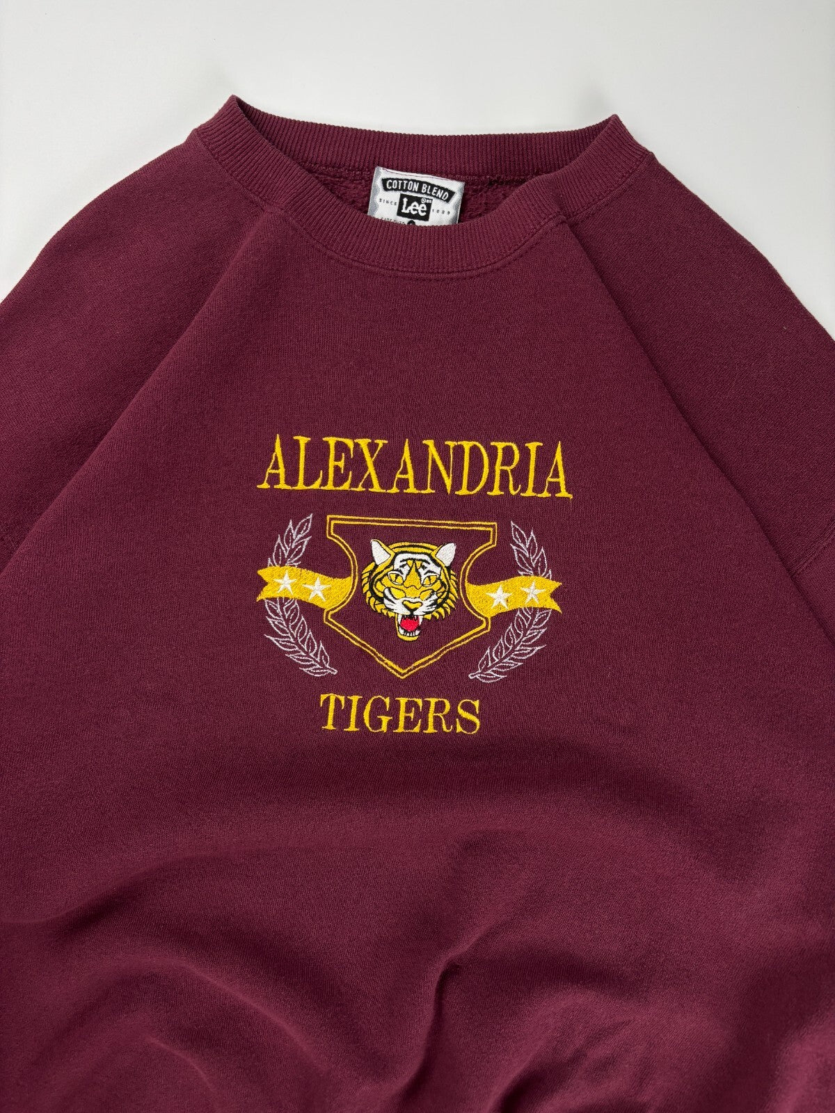 Vintage Alexandria Tigers Sweatshirt Animal Crewneck Embroidered Large Burgundy