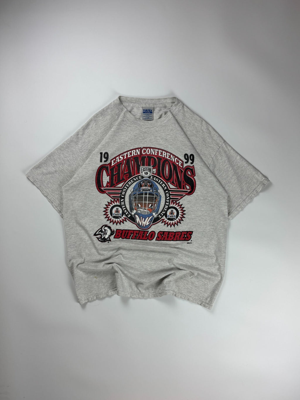 Vintage NHL Buffalo Sabres Tee