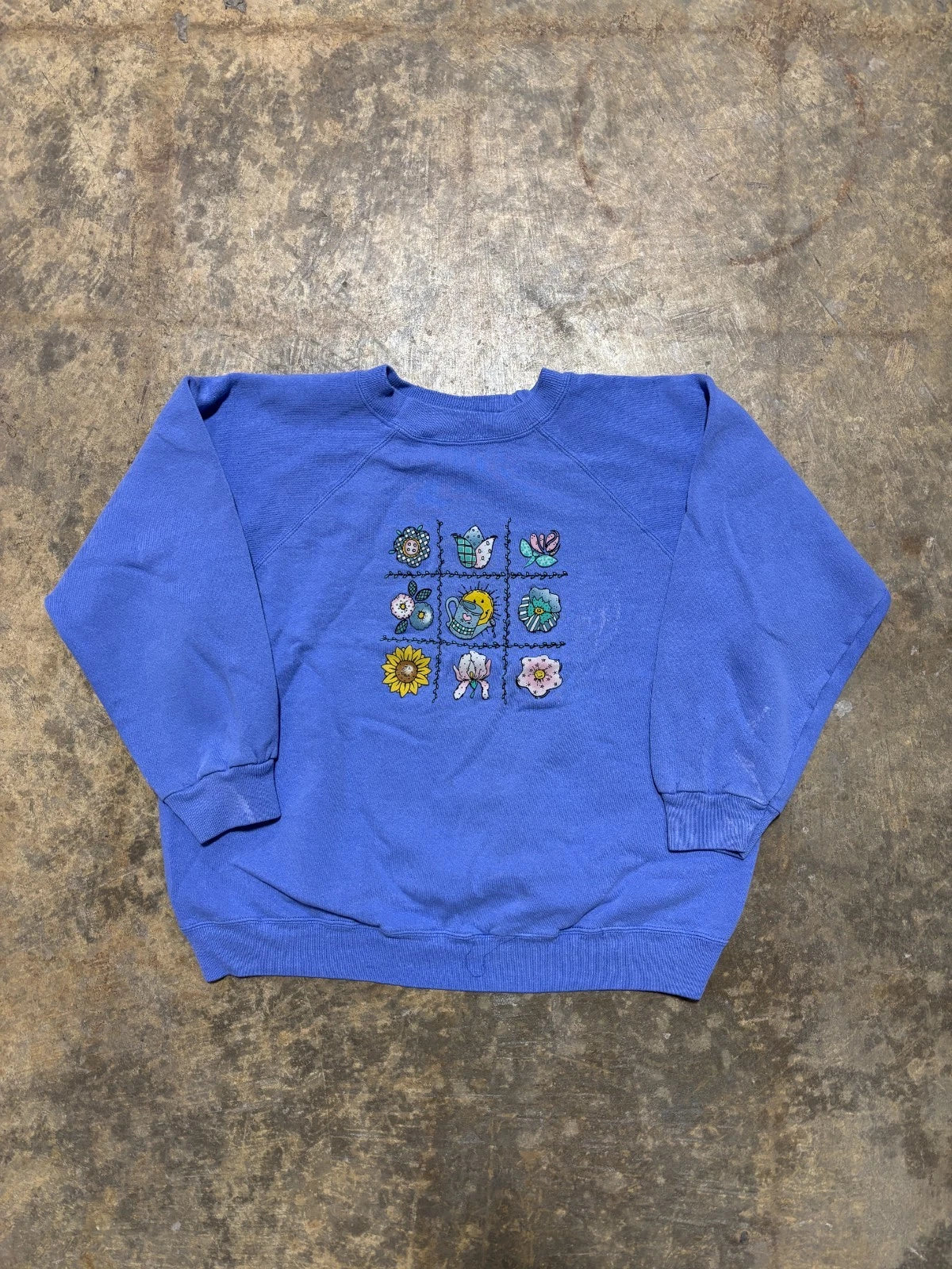 Vintage Tic Tac Toe Flower Sweatshirt - Size Womens Large - Purple