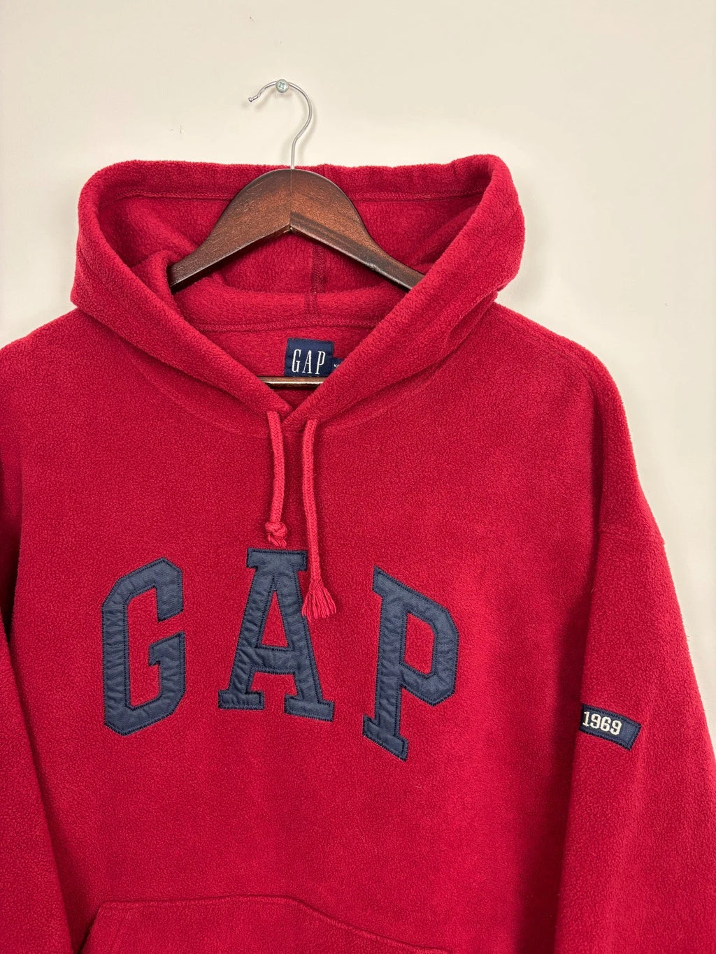 Vintage Red Gap Fleece Hoodie - Medium - Winter Warm & Soft Sweater