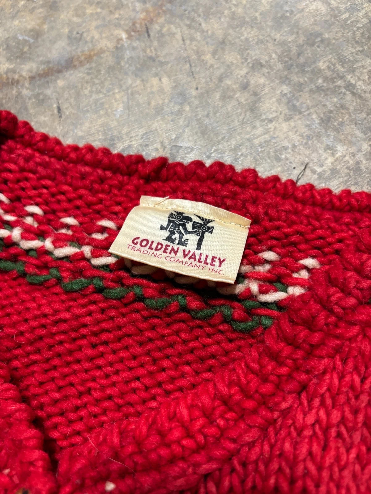 Vintage Golden Valley Hand Knit Wool Cardigan Sweater / Size Large / Red