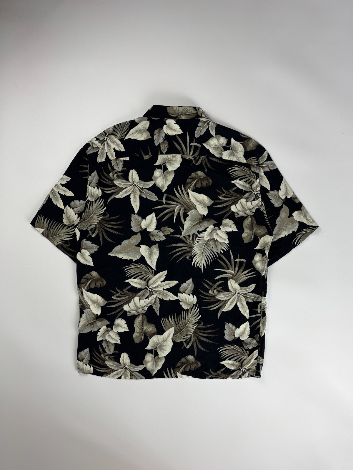 Vintage Pierre Cardin Hawaiian Button Up Shirt