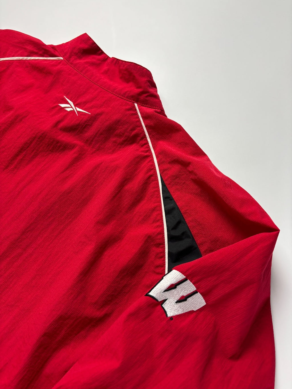 Vintage Reebok Wisconsin Badgers Windbreaker Jacket
