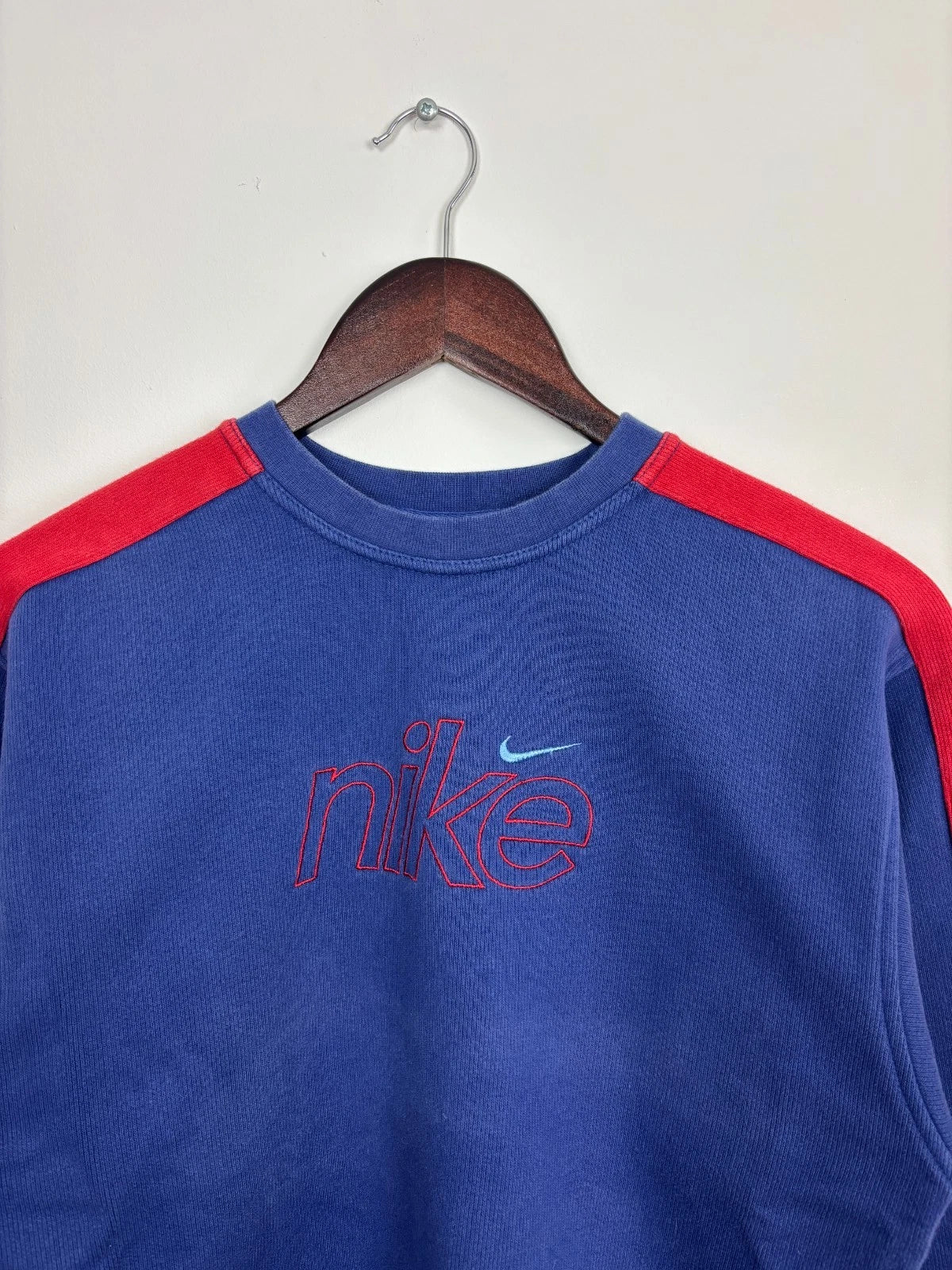 Vintage Y2K Nike Sweatshirt - Blue - XS - Streetwear Sweater