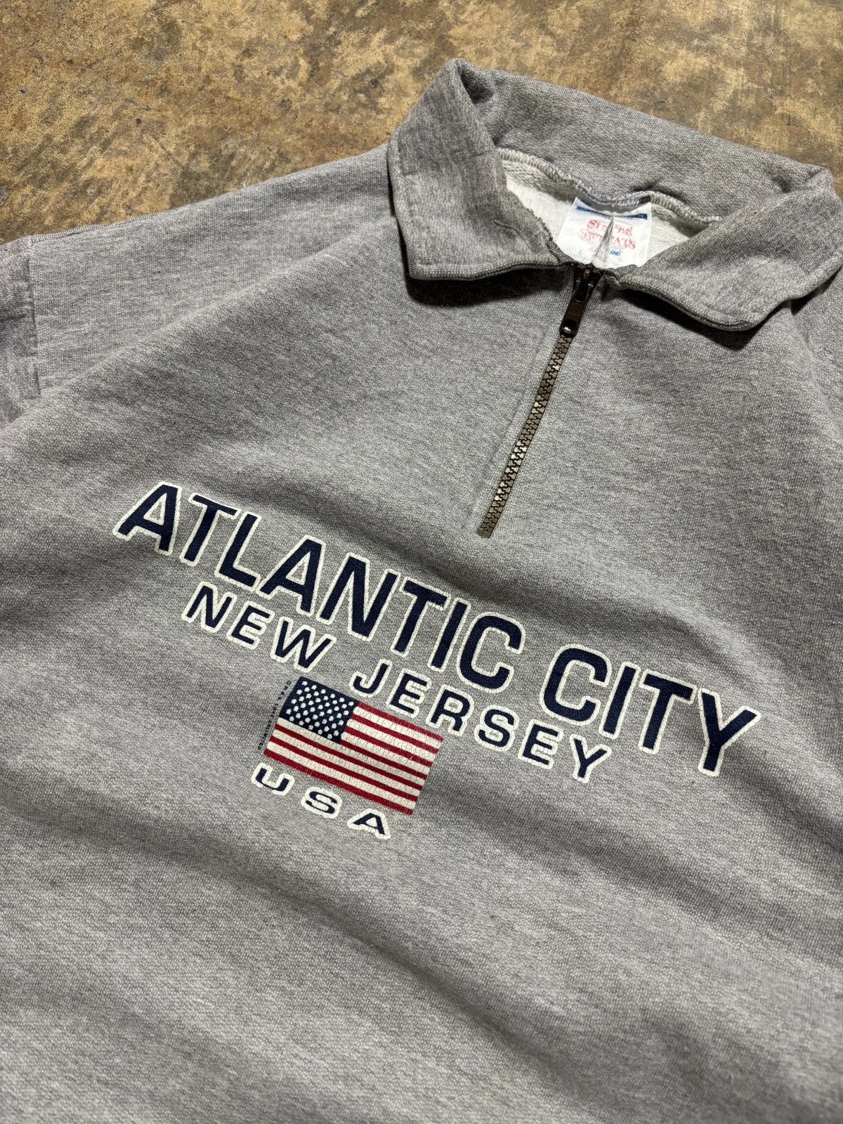 Vintage Atlantic City Sweatshirt - New Jersey USA - Size Large - Gray